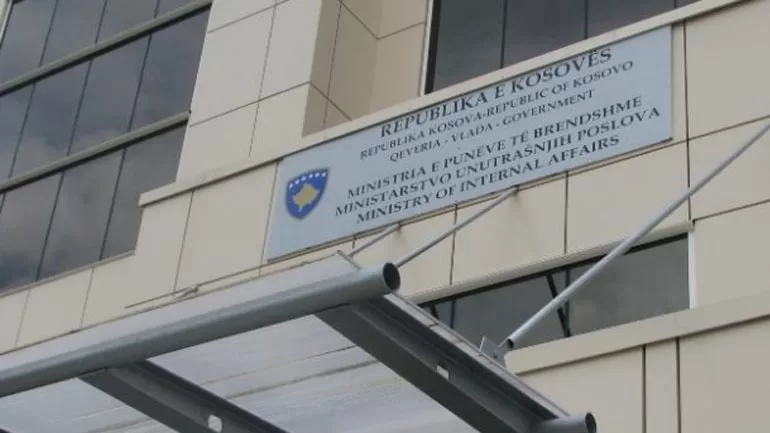 Ministria e Jashtme reagon pas arrestimit të Llozhanit në Serbi