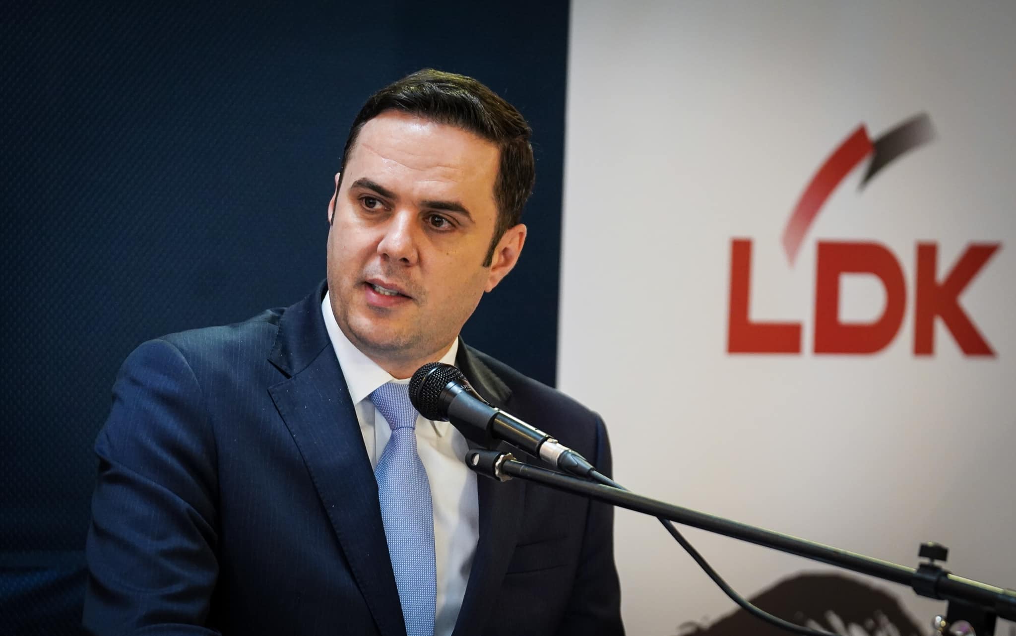 Abdixhiku kundërshton Mustafën lidhur me vendimet e anëtarësisë