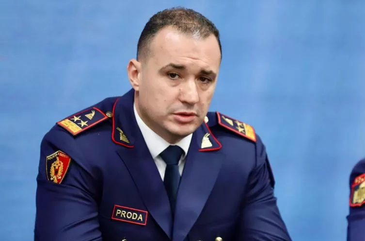 Drejtori i Policisë: Po luftojmë trafikimin e armëve nga Kosova